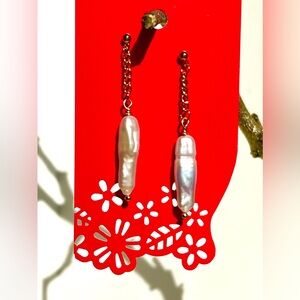 Vertical baroque cultured Pearl dangling earrings with gold chain